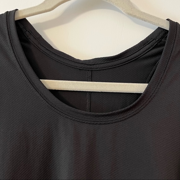 Lululemon Essential Tank Train - Black - Size 6 - Picture 3 of 6
